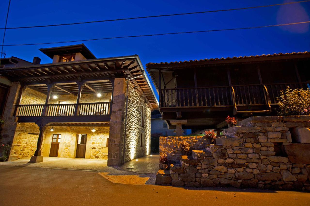 Los Campos Vivienda Vacacional Onís Eksteriør bilde
